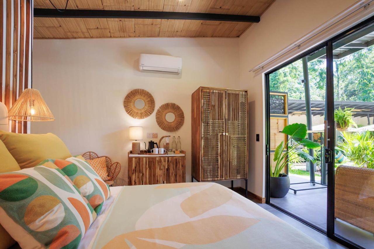 Exotico Beach Hotel Puerto Viejo de Talamanca Exteriör bild