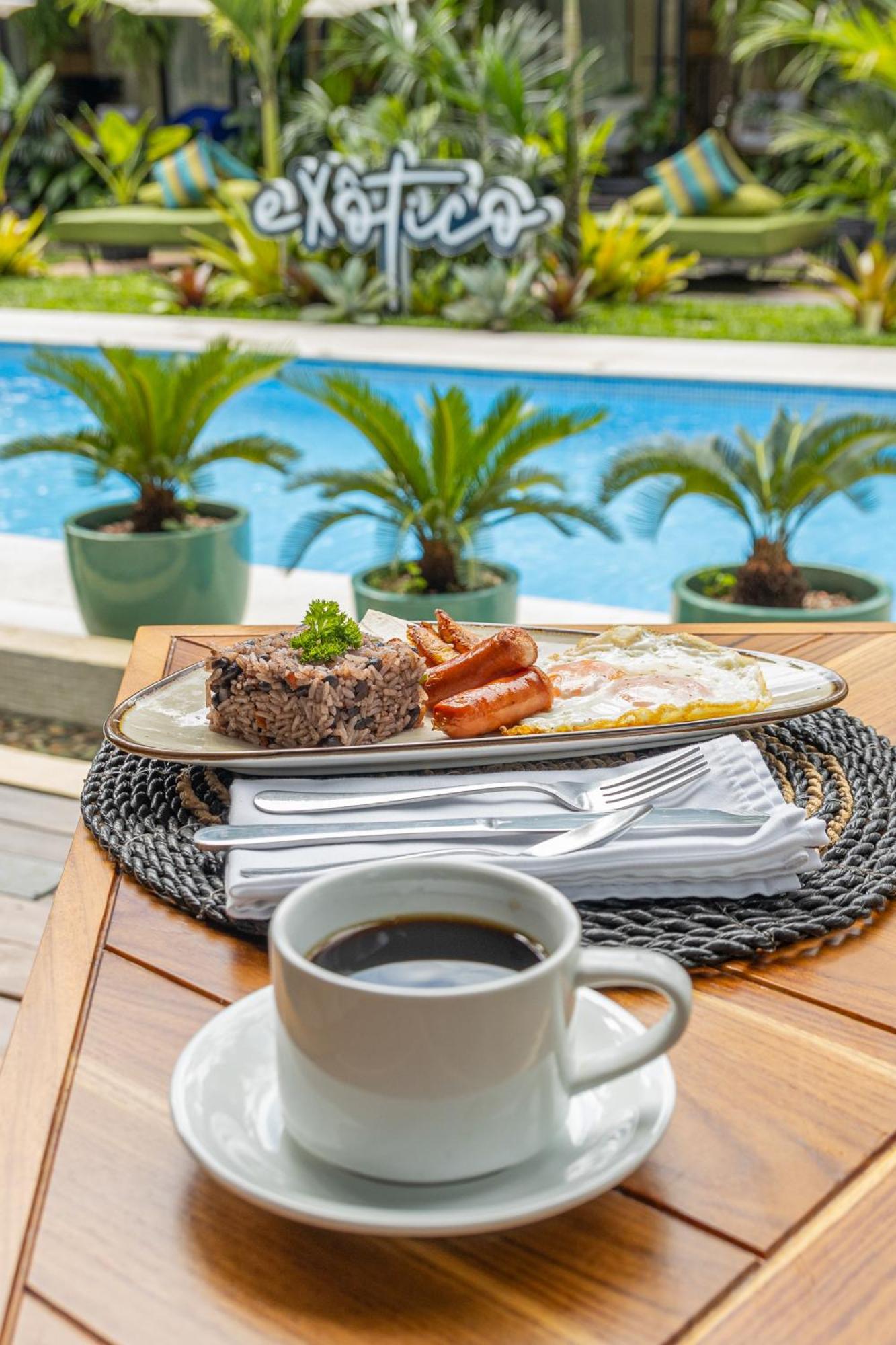 Exotico Beach Hotel Puerto Viejo de Talamanca Exteriör bild